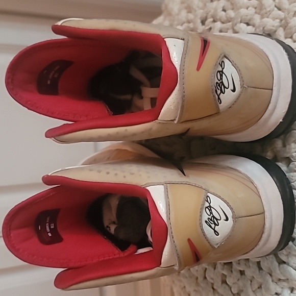 Nike LeBron James 828 - Picture 4 of 9